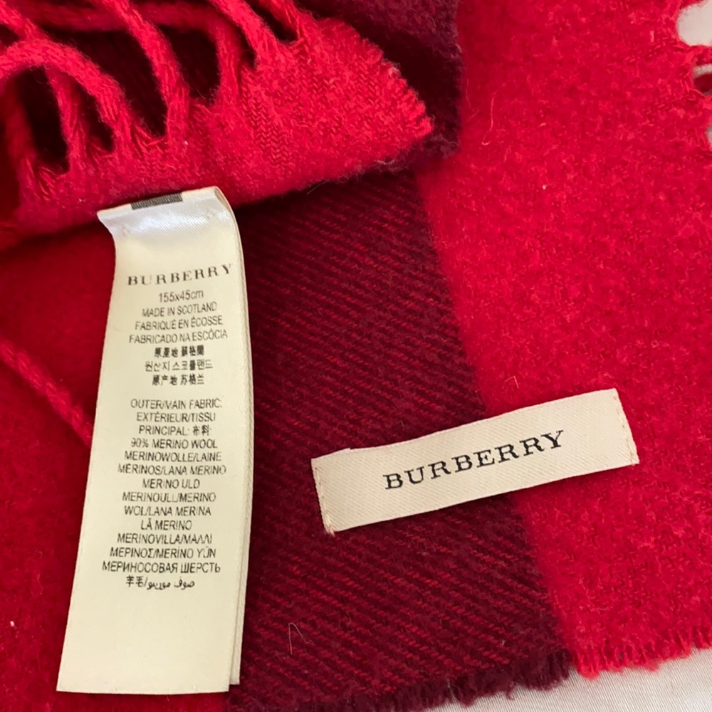 Burberry merino wool half mega check red scarf - Picture 1 of 5
